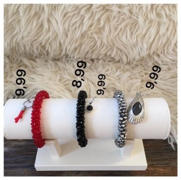 Glass kraal rood zwart zilver 2