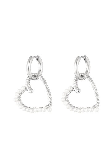 Hartjes oorbel met parel 1