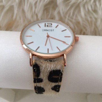 Large leoprd rose beige